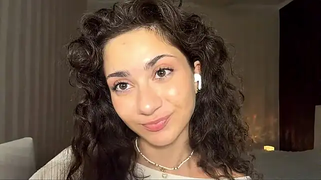 JaquelynRollend stripchat live cam model
