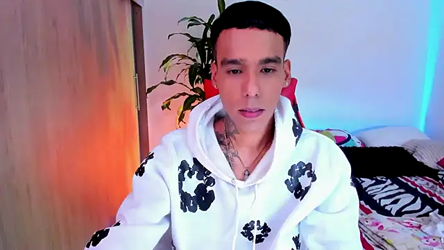 Damianwhite stripchat live cam model