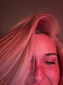 olivializ stripchat live cam model