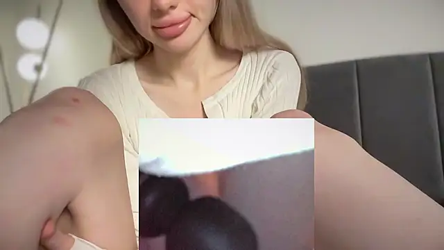 jannemary stripchat live cam model