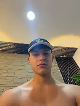 Lander_Cruz stripchat live cam model
