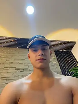 Lander_Cruz stripchat live cam model
