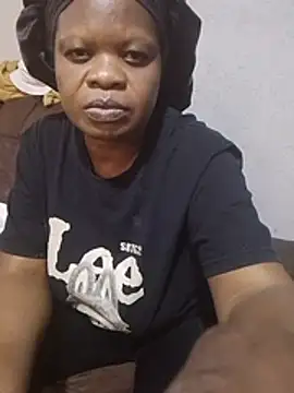 Teecheaa stripchat live cam model