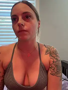 jaseyrae stripchat live cam model