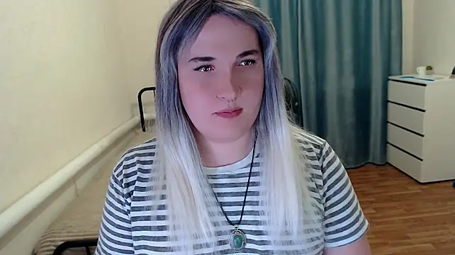 EvaMiron stripchat live cam model