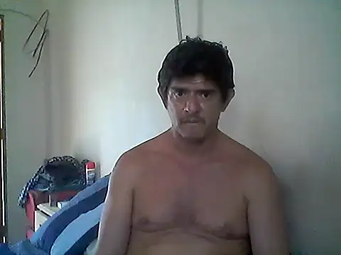 Marobronco stripchat live cam model