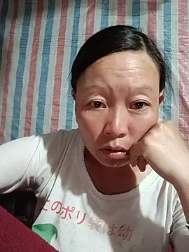 girl-hot2x stripchat live cam model