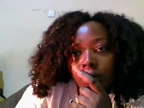 big_bootty96 stripchat live cam model