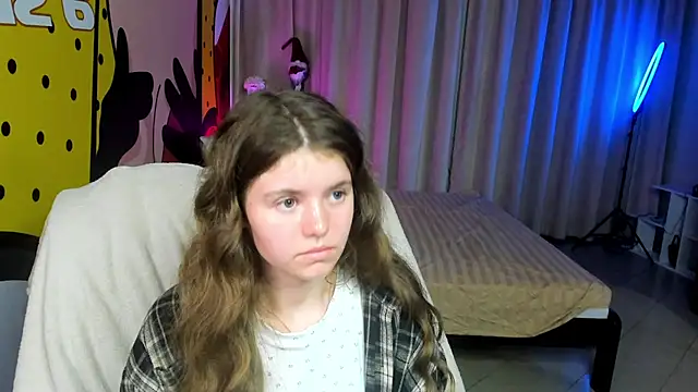Lilith-BloomX stripchat live cam model