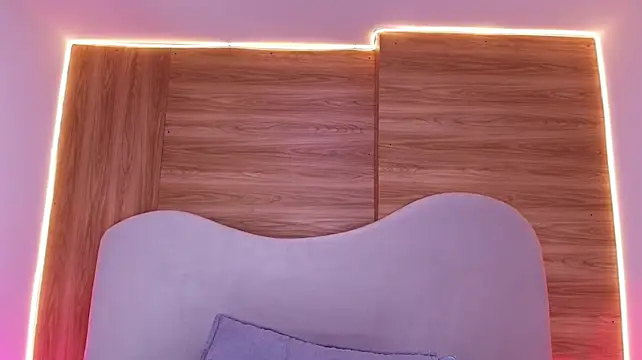 mia_stanfort stripchat live cam model