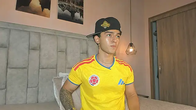 Kairoxxx_ stripchat live cam model