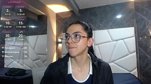 Valeriamoon_3101 stripchat live cam model