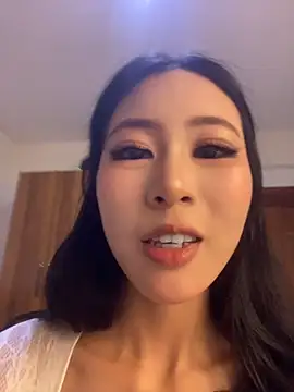 qiannvyoulijiang00 stripchat live cam model