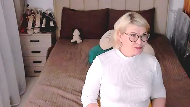 sabrinamacmarren stripchat live cam model
