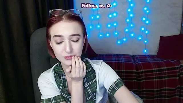 MilanaThorn stripchat live cam model