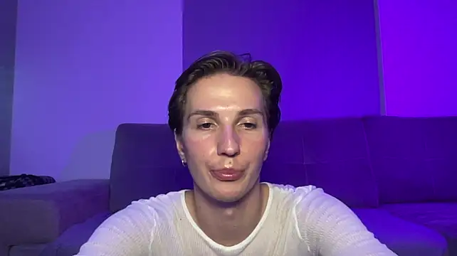 LeoWild1 stripchat live cam model