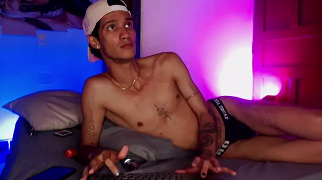 Neosly7 stripchat live cam model