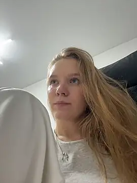 Ketitull stripchat live cam model