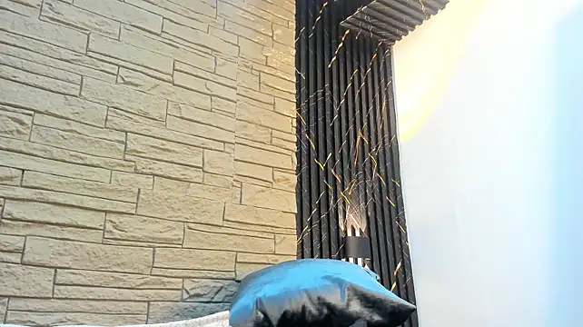 Lander_Cruz stripchat live cam model