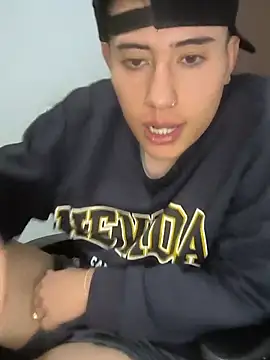 Thiagoo_Vega stripchat live cam model