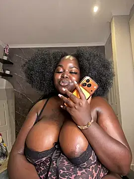 Honeycoco0211 stripchat live cam model