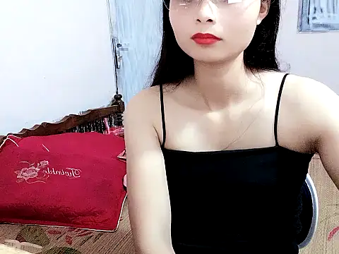 Hean99 stripchat live cam model