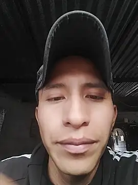 Deyvgv stripchat live cam model