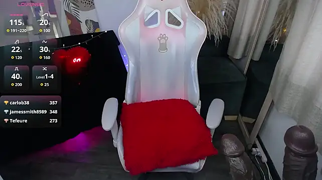 teylo80as stripchat live cam model