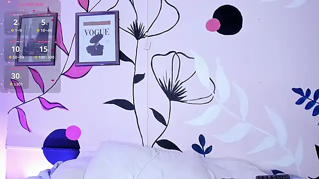 Madikaay stripchat live cam model