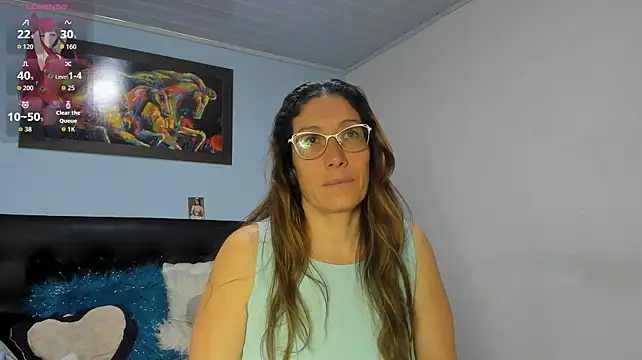 kaylaMinov_ stripchat live cam model