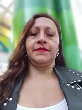 Vely_ stripchat live cam model