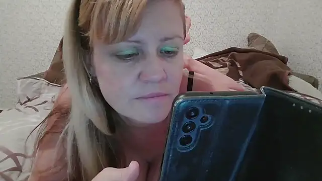 _bellaforever__ stripchat live cam model