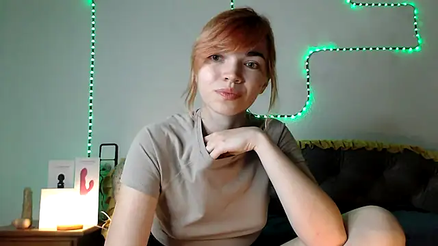 olivka-flower stripchat live cam model