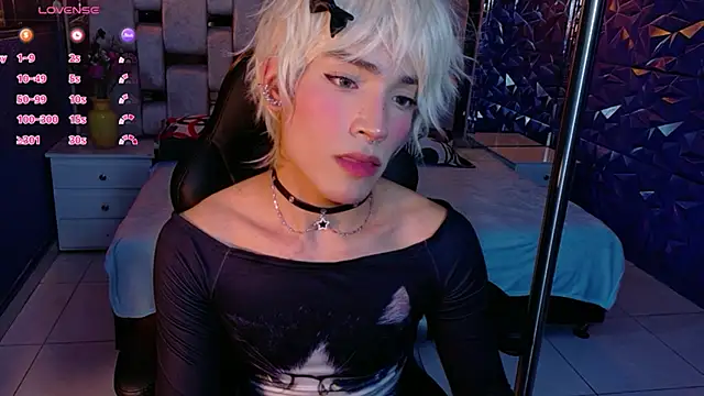isaac_nova stripchat live cam model