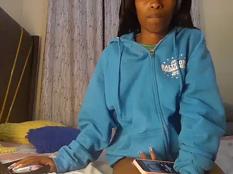 Fl0wrs_ stripchat live cam model