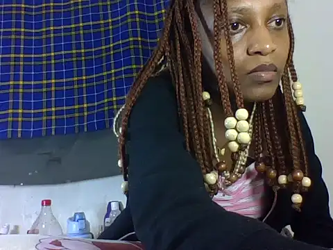 yummyqueenk stripchat live cam model