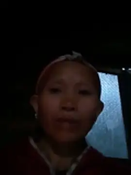Nguyen_Emaa stripchat live cam model