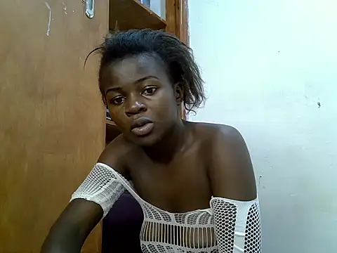 Sexy_tina4 stripchat live cam model