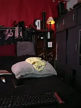 AmelieMartinez stripchat live cam model
