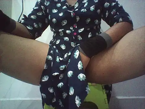 telugu_honey1 stripchat live cam model