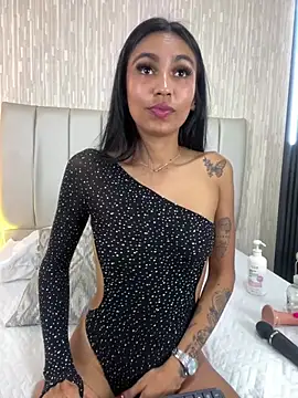 VegaSara stripchat live cam model