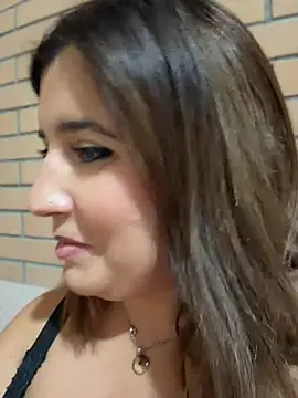 Novababy18 stripchat live cam model