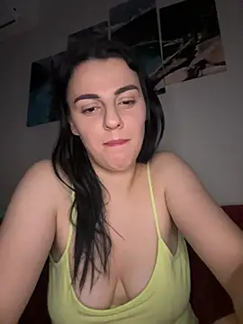 ema-emanuela stripchat live cam model
