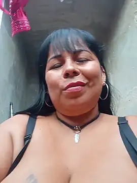 Mother-Big-tits stripchat live cam model