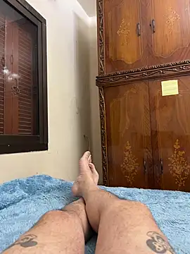 fish-in-the-tank stripchat live cam model