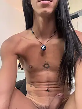 REINA_ADAHARA stripchat live cam model