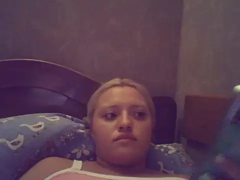 _Mathilda_ stripchat live cam model