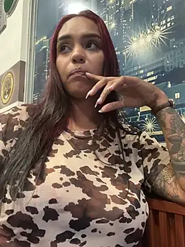 Sara-77 stripchat live cam model