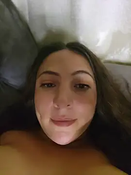 VickyHoult stripchat live cam model