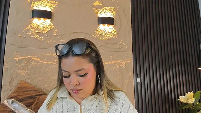 GenesisBlaze stripchat live cam model